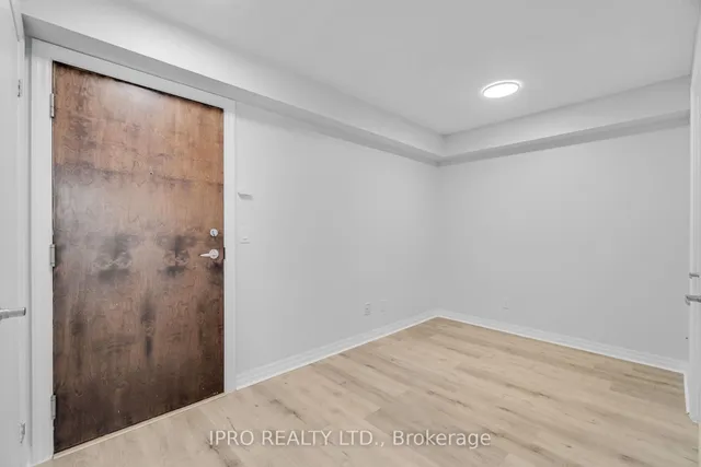Additional image 11 of 16 Yonge St Unit 2007
