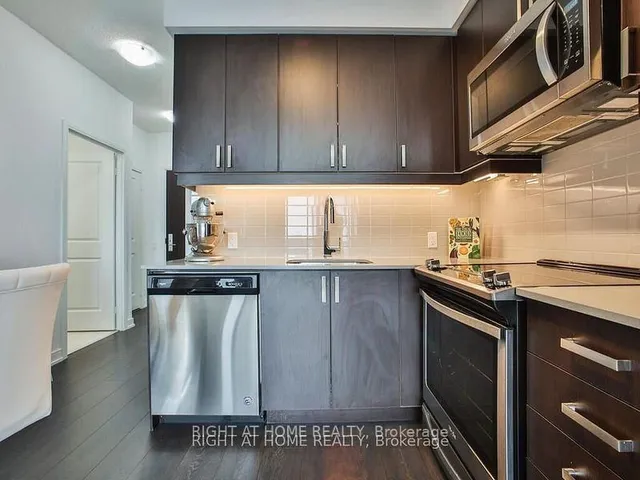 Additional image 10 of 8 NAHANI Way Unit 2218