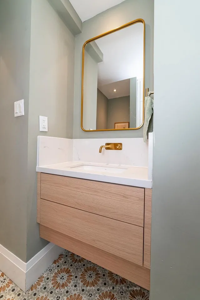 Additional image 31 of 201 Jackson St