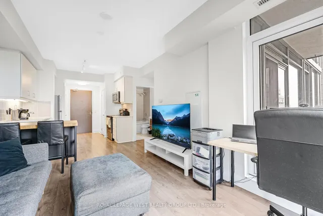 Additional image 4 of 17 Zorra St Unit 613