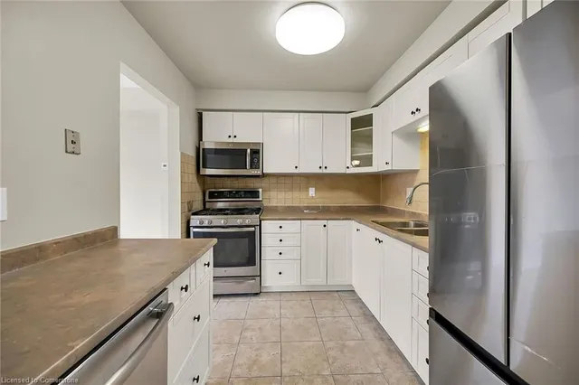 Additional image 10 of 1198 Upper Wentworth St