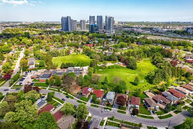 Additional image 45 of 14 Amulet St