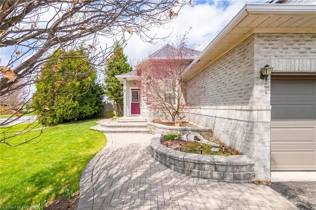 Additional image 2 of 1 Strathroy Cres