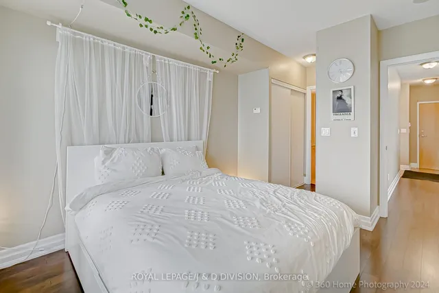 Additional image 5 of 8 Scollard St Unit 702