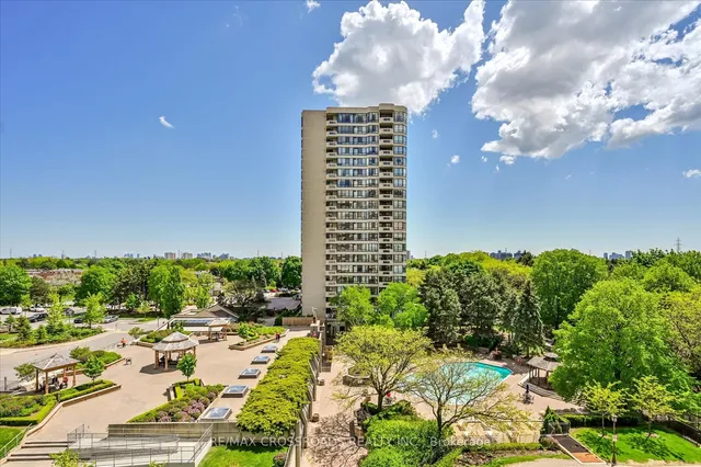 Additional image 24 of 275 Bamburgh Circ Unit 604