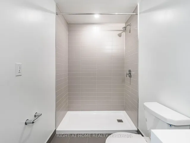 Additional image 39 of 5 maryport Ave Unit 113