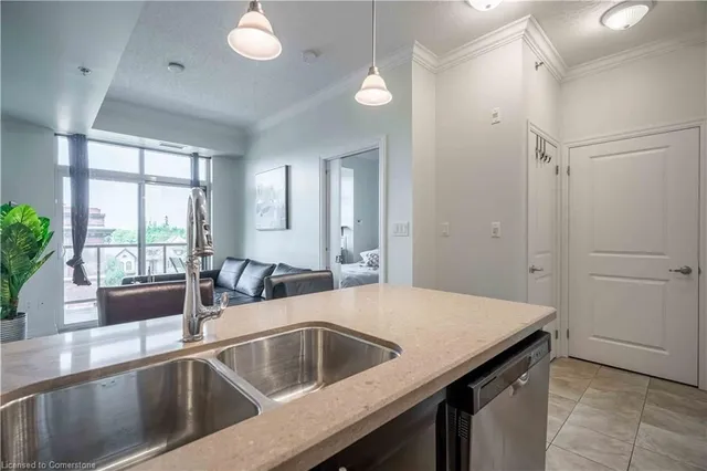 Additional image 7 of 90 Charlton Avenue West Unit 409