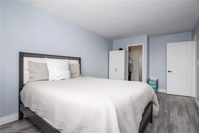 Additional image 25 of 18 Holborn Crt Unit 611