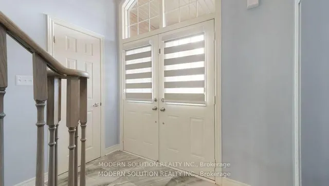 Additional image 35 of 552 Bessborough Dr