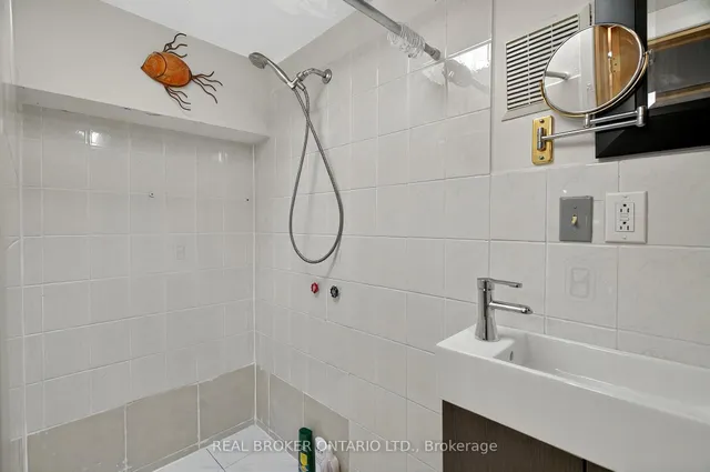 Additional image 43 of 143 Parkmount Rd