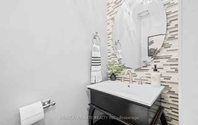 Additional image 44 of 2087 Mayflower Blvd