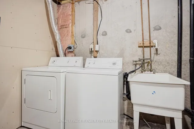 Additional image 30 of 28 Cedarwood Cres