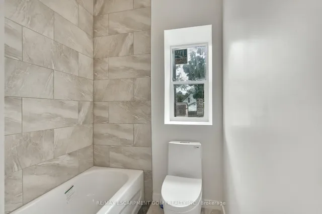 Additional image 13 of 111 WELLINGTON St