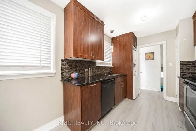 Additional image 15 of 26 Davenport Cres