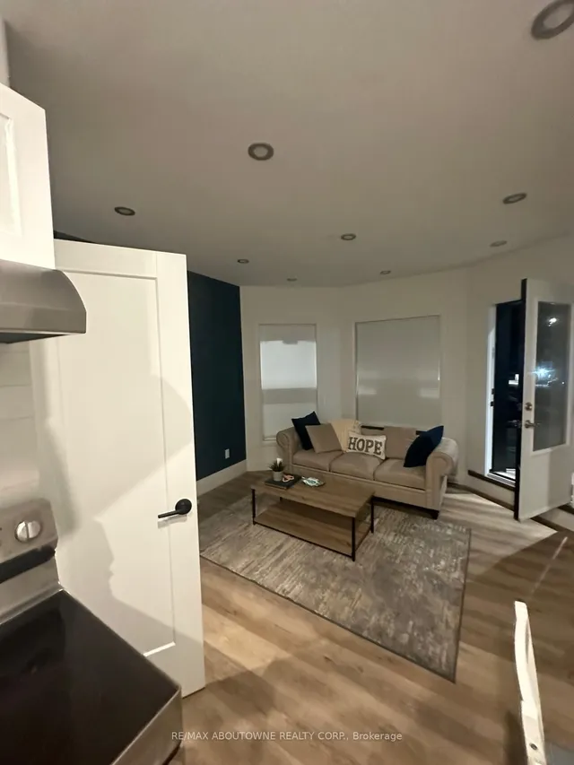 Additional image 44 of 66 Wellington St