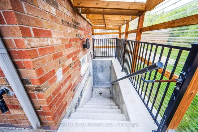 Additional image 47 of 28 Sunnybrook Cres