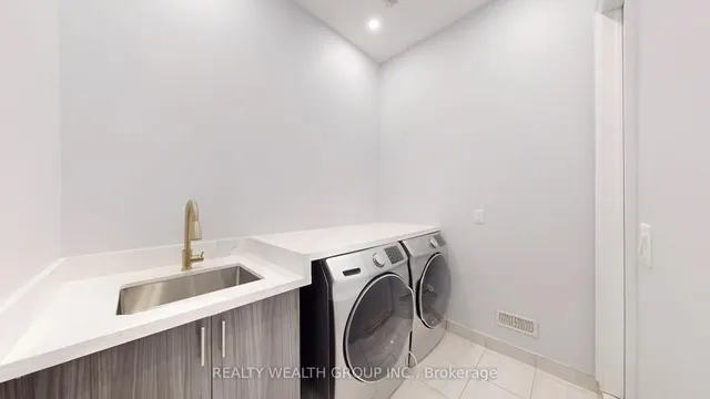 Additional image 31 of 3125 Parsonage Cres