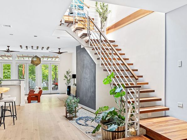 65 Jackson St, Brooklyn, NY 11211