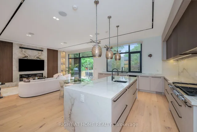 Additional image 21 of 18 Divadale Dr