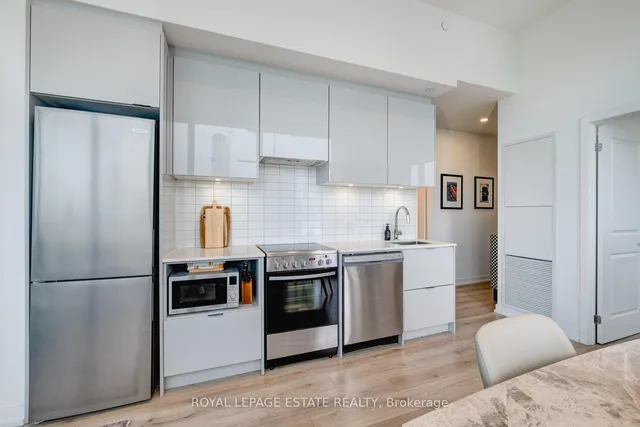 Additional image 11 of 395 Bloor St Unit 2805