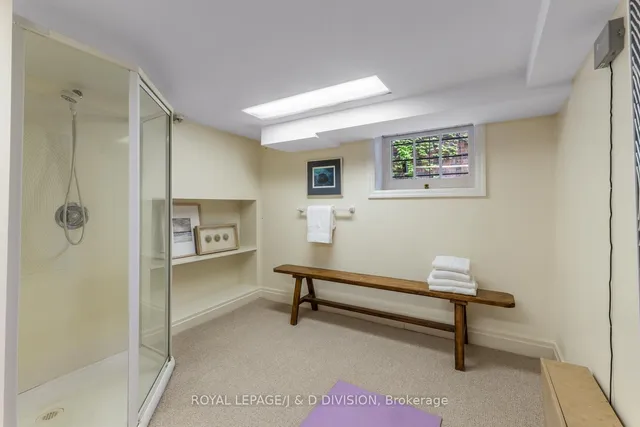 Additional image 35 of 77 Highbourne Rd