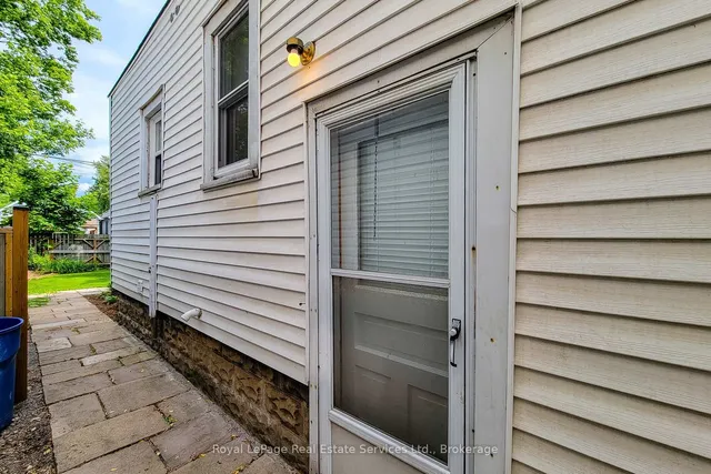 Additional image 38 of 116 Garside Ave