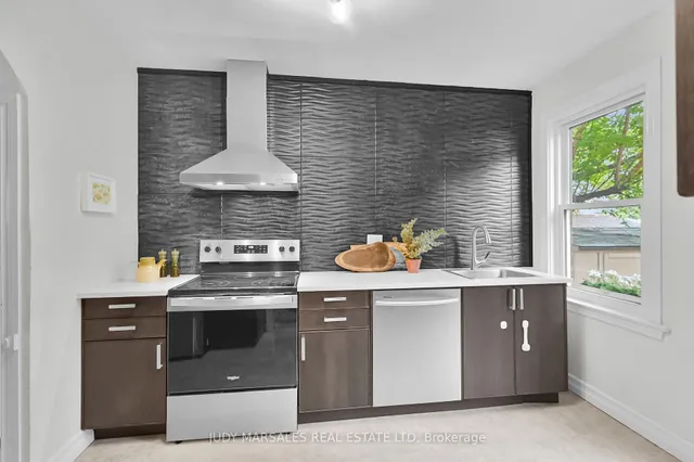 Additional image 16 of 62 Kensington Ave