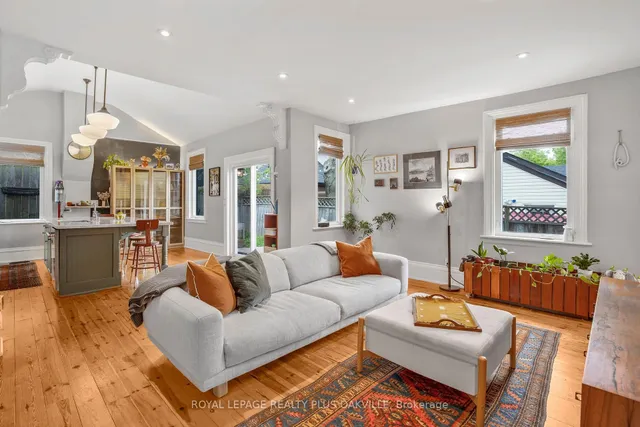 Additional image 9 of 73 Pearl St