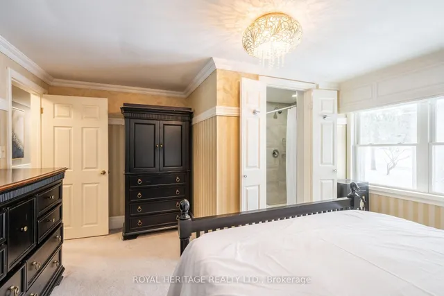 Additional image 22 of 63 Cait Crt