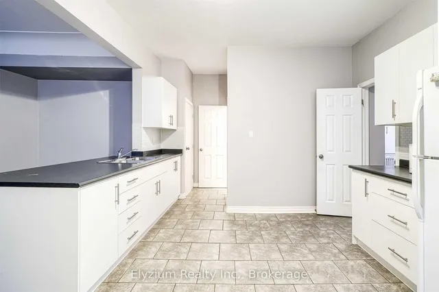 Additional image 11 of 169 East Ave