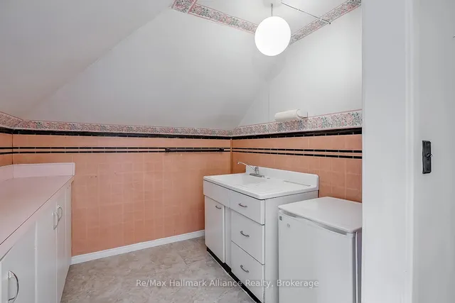 Additional image 30 of 478 Maple Grove Dr