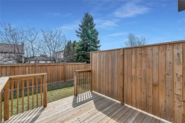 Additional image 19 of 114 Springvalley Cres