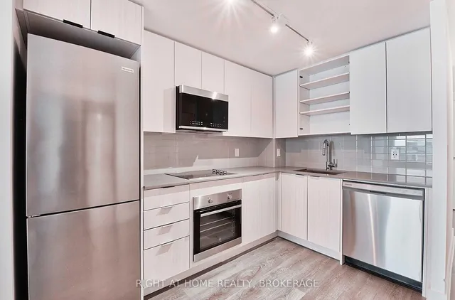 Additional image 3 of 2481 Taunton Rd Unit 467