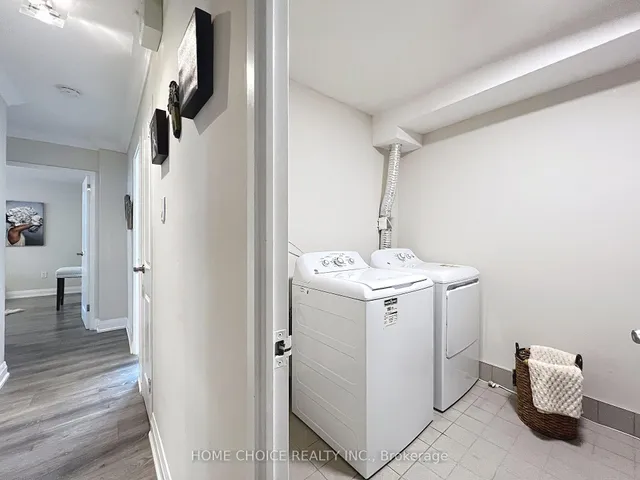 Additional image 32 of 15 La Rose Ave Unit 114