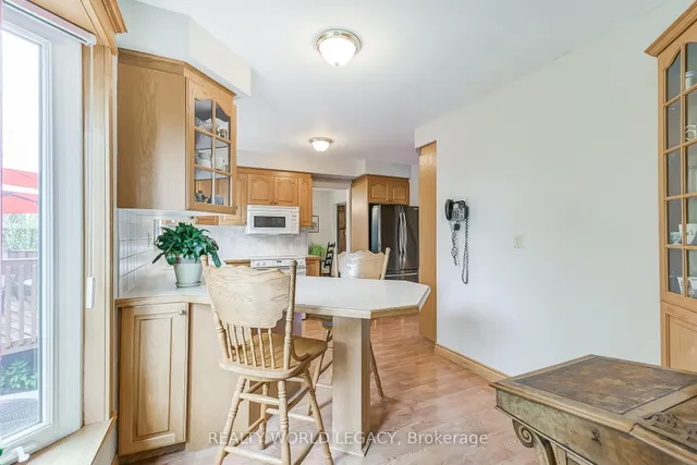 Additional image 22 of 194 Laurier Ave