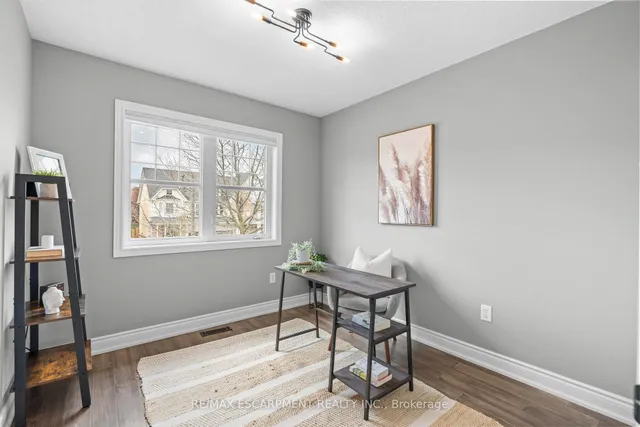 Additional image 22 of 76 Blue Sky Tr