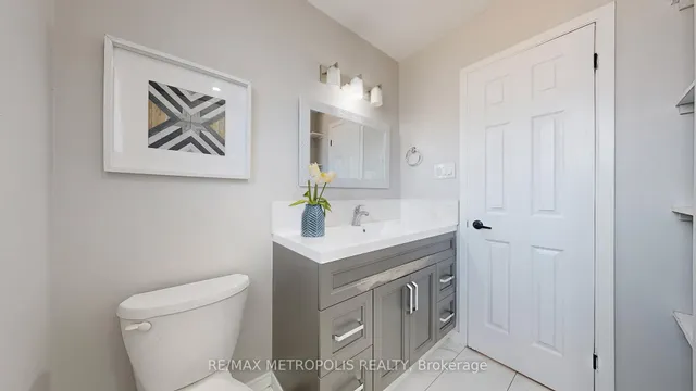 Additional image 29 of 57 Angora St