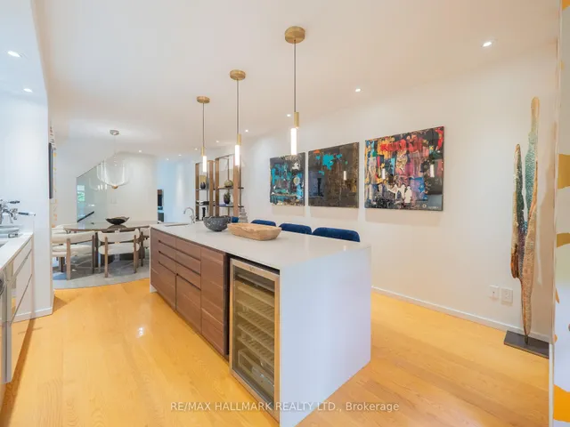 Additional image 9 of 12 Thorncliffe Ave