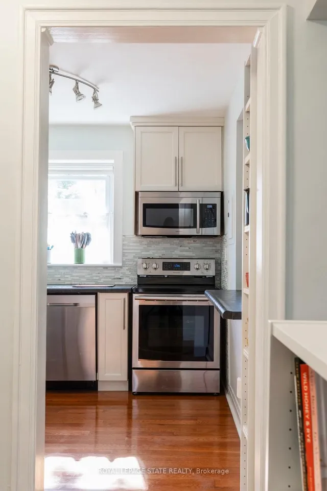 Additional image 20 of 2 Stroud Rd Unit 2