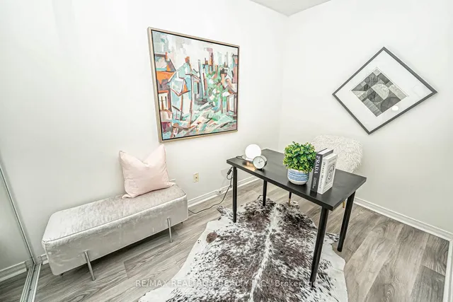 Additional image 25 of 230 King St Unit 318