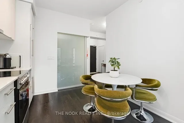 Additional image 15 of 435 Richmond St Unit 808