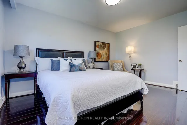 Additional image 33 of 25 Muldrew Ave