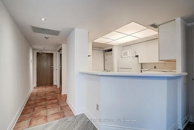 Additional image 7 of 1001 Bay St Unit 514