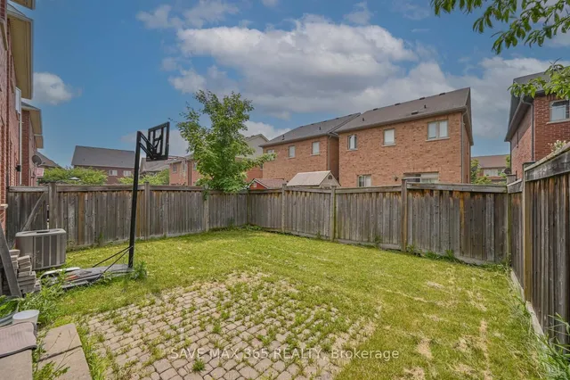 Additional image 46 of 330 Giddings Cres