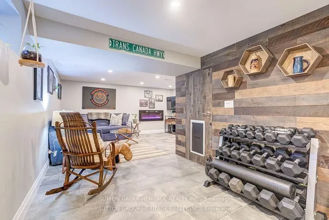 Additional image 23 of 22 Paragon Rd