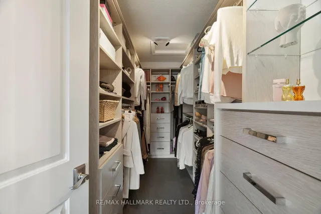 Additional image 20 of 2092 PINEVALLEY Cres