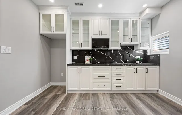 Additional image 36 of 1304 Basswood Cres