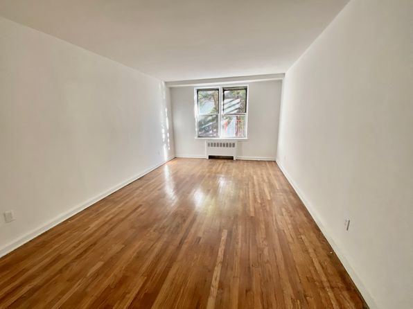 4 Bogardus Pl APT 2E, New York, NY 10040