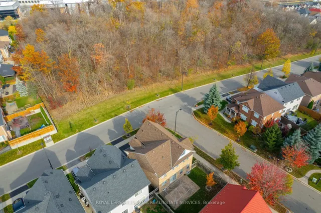 Additional image 46 of 908 Lancaster Blvd