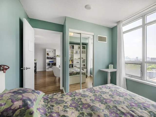 Additional image 18 of 38 Joe Shuster Way Unit 2011